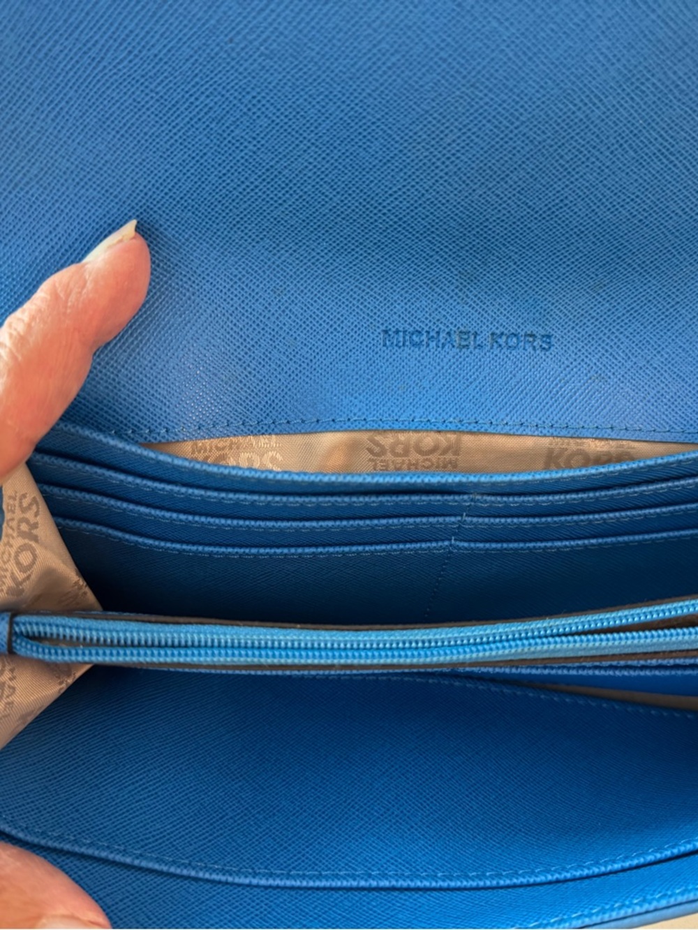 Michael Kors Fulton Pebble Leather Wallet - Picture 5 of 5